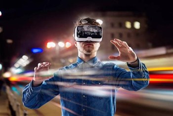 体验5G黑科技,8K的VR让你感受“空间穿越”